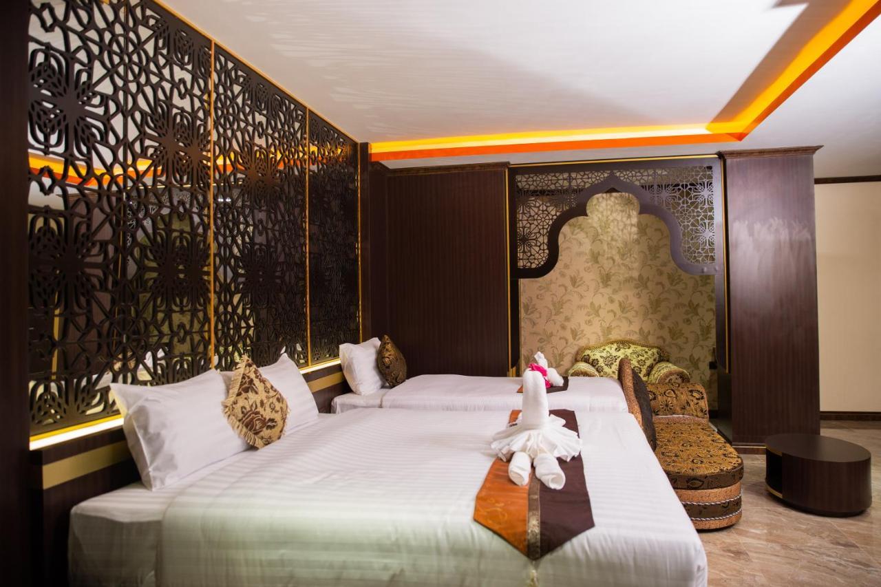 Bab Alhara Hotel Patong Bagian luar foto