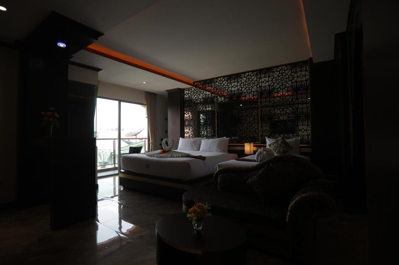 Bab Alhara Hotel Patong Bagian luar foto