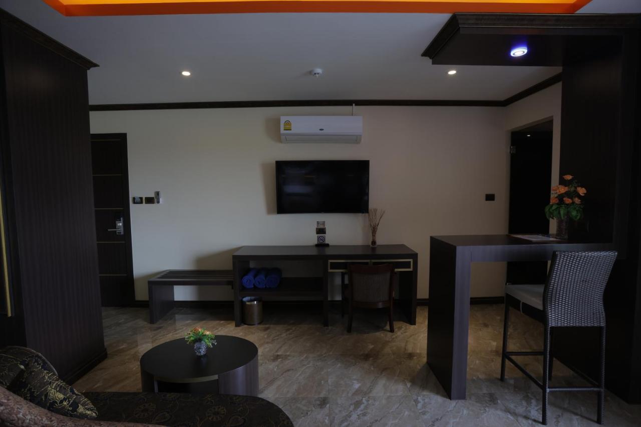 Bab Alhara Hotel Patong Bagian luar foto